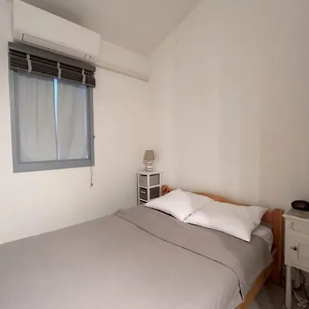 Διαμέρισμα Maison T2 Mezzanine Climatisee Avec Terrasse Et Parking, Proche Et Animations Au Barcares - Fr-1-529-247 *
