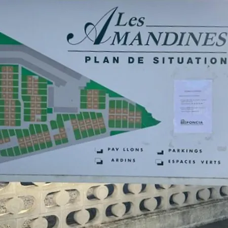 Maison T2 Mezzanine Climatisee Avec Terrasse Et Parking, Proche Et Animations Au Barcares - Fr-1-529-247