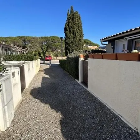 Appartamento Maison T2 Mezzanine Climatisée Avec Terrasse Et Parking, Proche Et Animations Au Barcarès - Fr-1-529-247 *