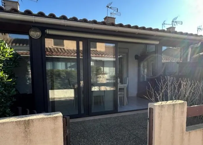 Maison T2 Mezzanine Climatisee Avec Terrasse Et Parking, Proche Et Animations Au Barcares - Fr-1-529-247 *